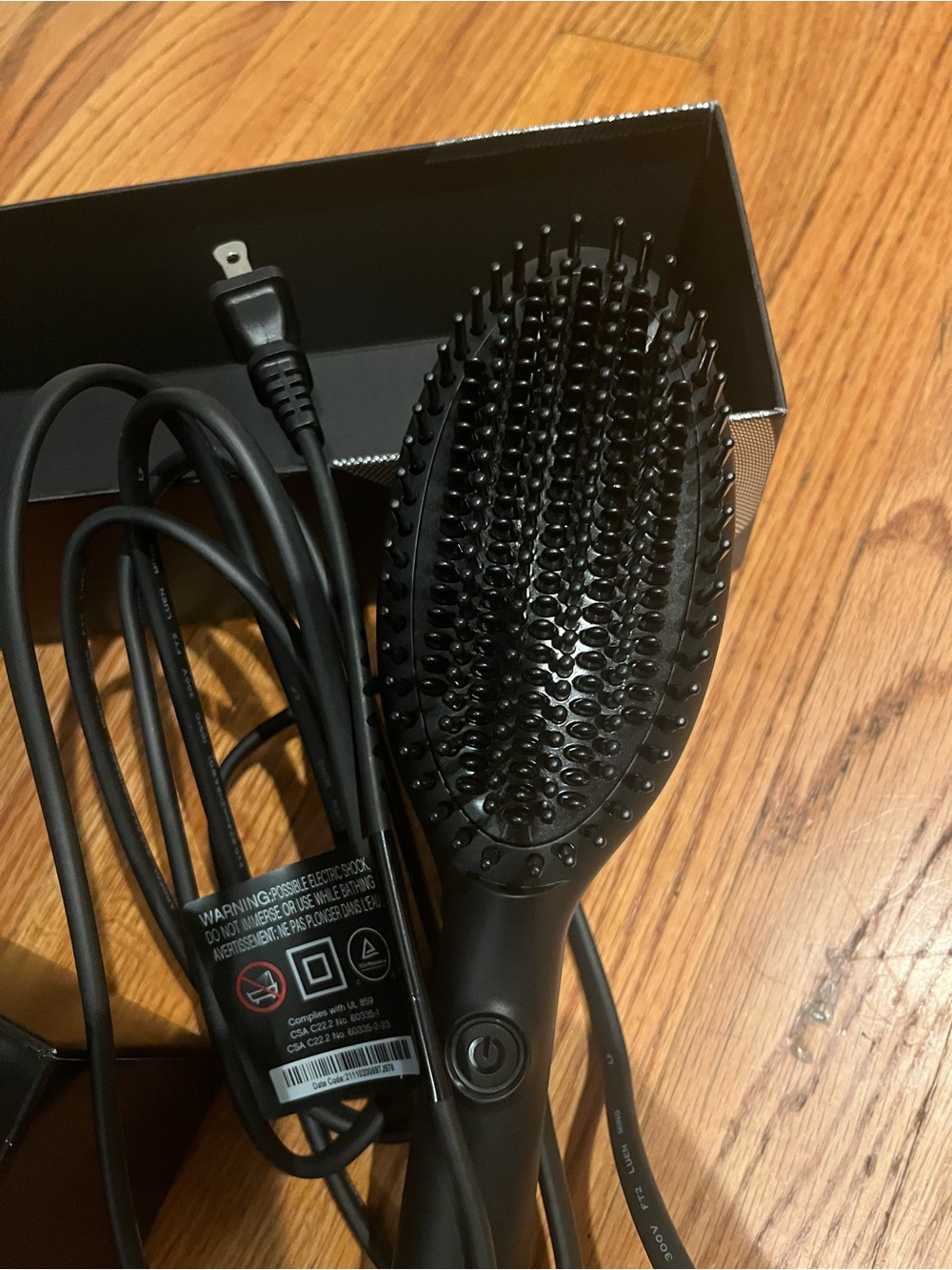 ghd Glide Smoothing Hot Brush - Picture 3 of 6